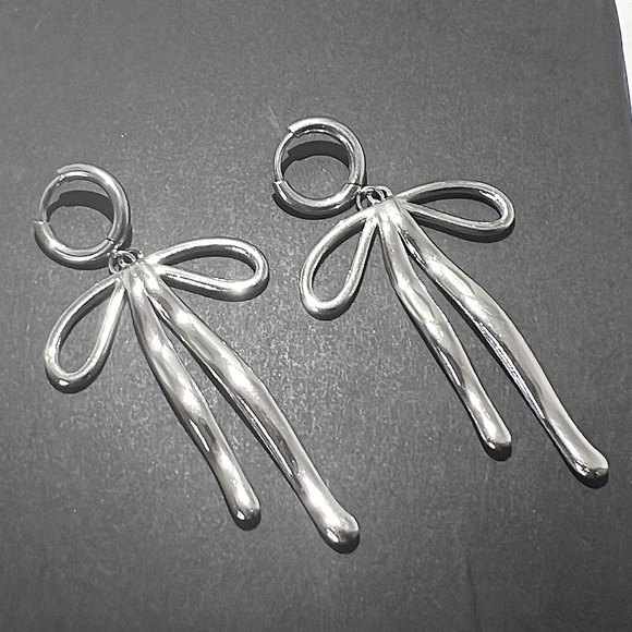 Bow Huggie Style Drop Earrings - Picture 3 of 3